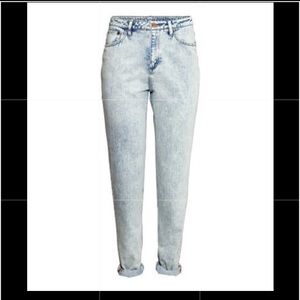 ACID WASH  ANKLE MOM JEANS